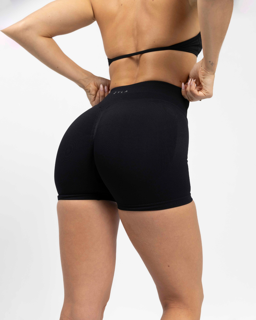 Contour Shorts